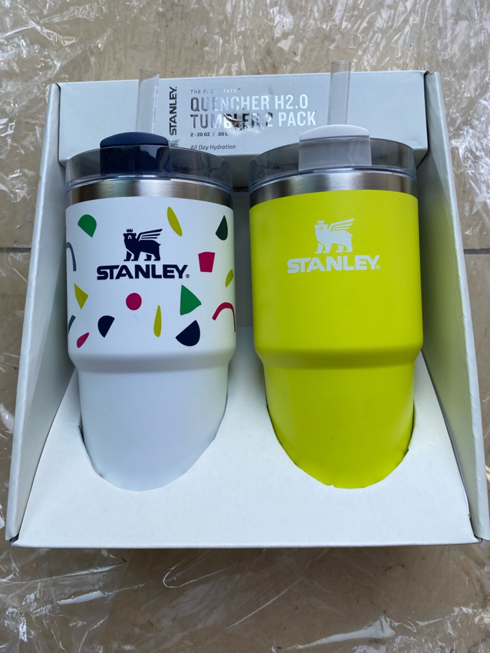Stanley 2 pack 20 oz Limited Edition Quenchers Abstract Geos Electric Yellow NWT